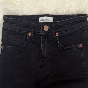 Zara Women's High Rise Dark Jeans